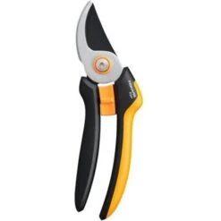 Fiskars Solid Bypass Pruner P341 -Gardena Store Fiskars Solid Bypass Pruner P341 3