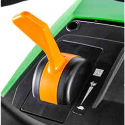 John Deere X147R -Gardena Store John Deere X147R 2